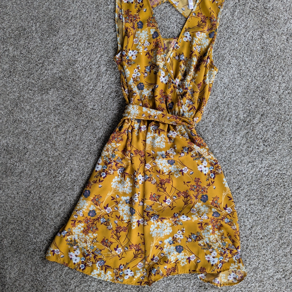 Xhilaration Floral Yellow Tie Waist Dress Open Back  Ruffle Strap